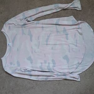Old Navy pink camo knit size medium